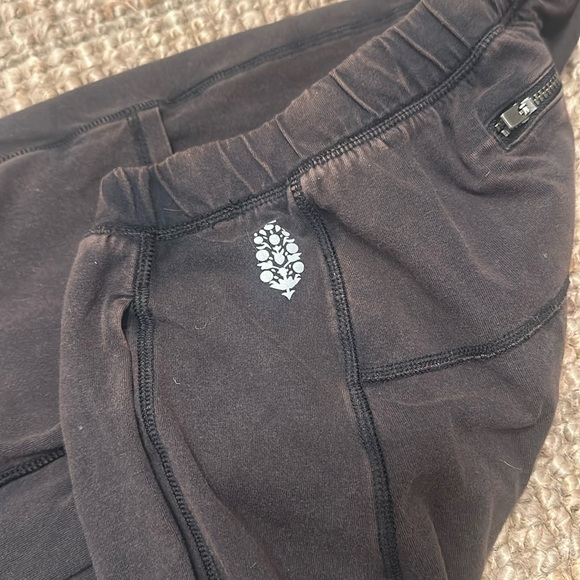 Free People Hot Shot Pant - Picture 3 of 3